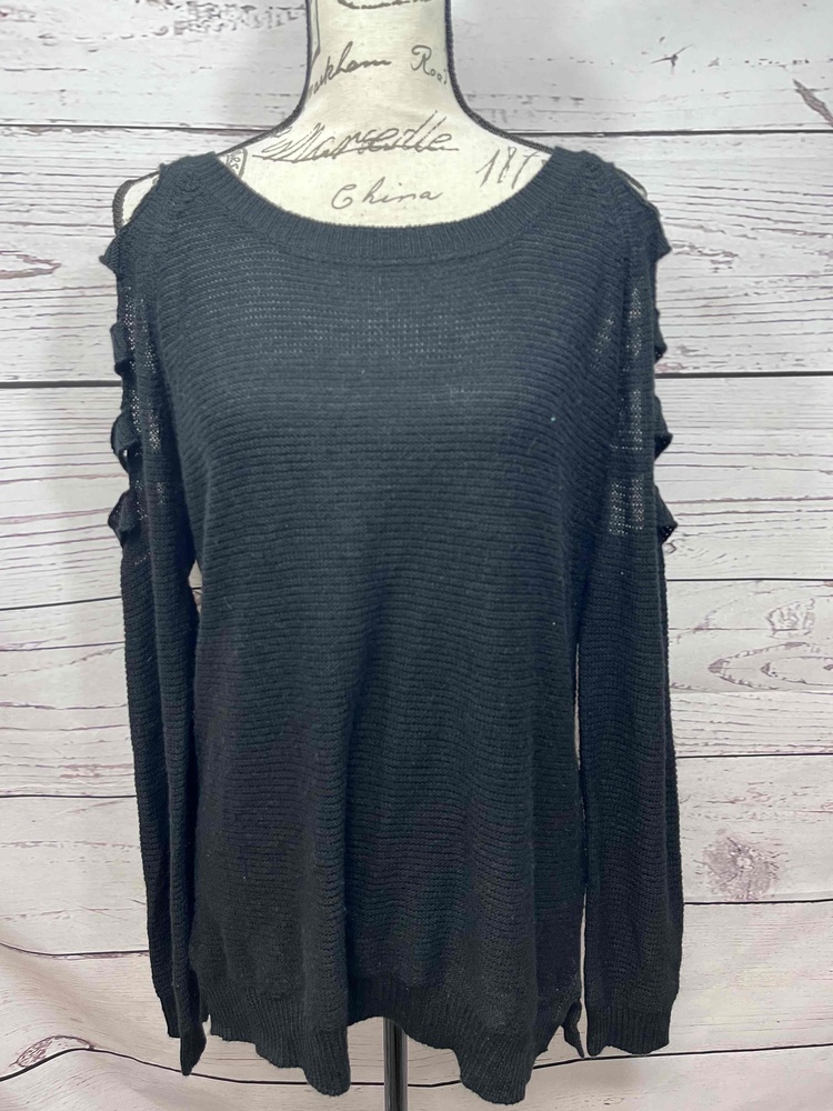 Zenana Outfitters Black Large Cut‎ Out Sleeve Sweater Top